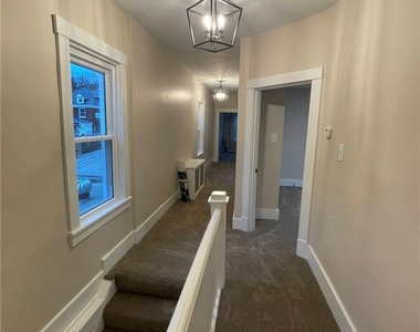 863 5th Ave - Photo Thumbnail 3