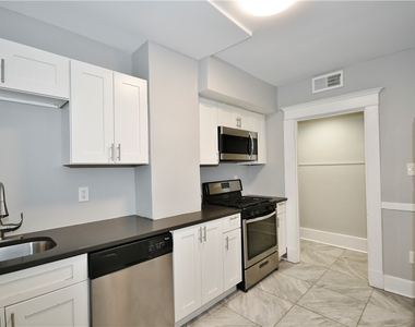 5518 Broad St - Photo Thumbnail 4