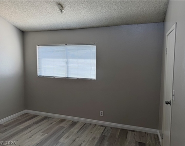 5206 Golden Lane - Photo Thumbnail 19