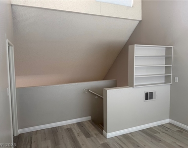 5206 Golden Lane - Photo Thumbnail 14