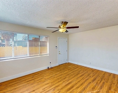 1302 Rexford Place - Photo Thumbnail 11