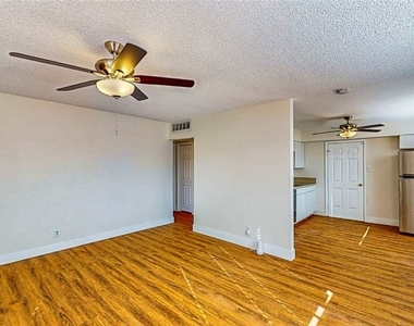 1302 Rexford Place - Photo Thumbnail 14