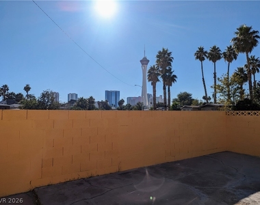 1302 Rexford Place - Photo Thumbnail 16