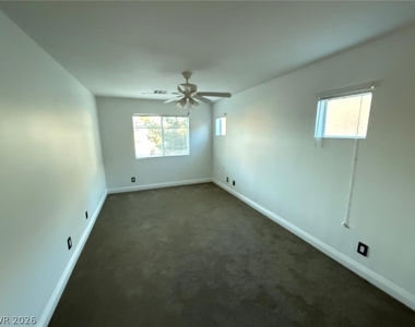 2120 Royal Antilles Court - Photo Thumbnail 12