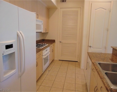 44 Serene Avenue - Photo Thumbnail 9