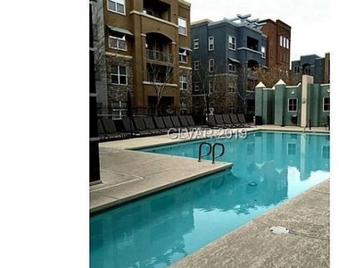 44 Serene Avenue - Photo Thumbnail 24
