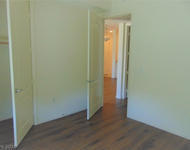 44 Serene Avenue - Photo Thumbnail 14