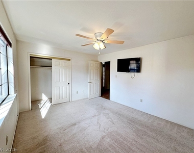 2851 S Valley View Boulevard - Photo Thumbnail 16