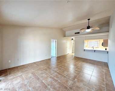 2851 S Valley View Boulevard - Photo Thumbnail 13