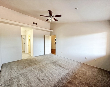 2851 S Valley View Boulevard - Photo Thumbnail 21