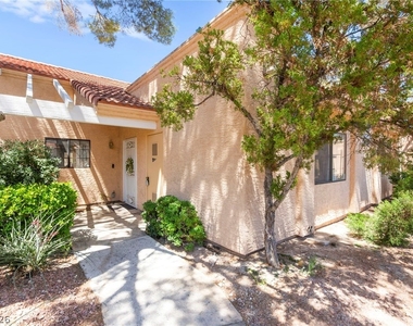 2851 S Valley View Boulevard - Photo Thumbnail 1
