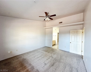 2851 S Valley View Boulevard - Photo Thumbnail 20