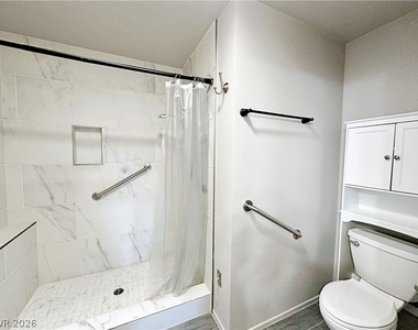 2851 S Valley View Boulevard - Photo Thumbnail 24