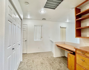 11901 Fairfax Ridge Street - Photo Thumbnail 19