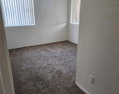 11901 Fairfax Ridge Street - Photo Thumbnail 30