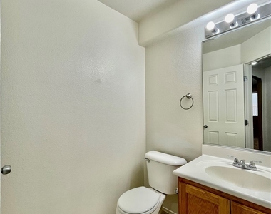 11901 Fairfax Ridge Street - Photo Thumbnail 34