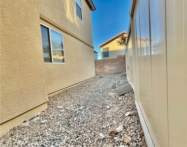 11901 Fairfax Ridge Street - Photo Thumbnail 41