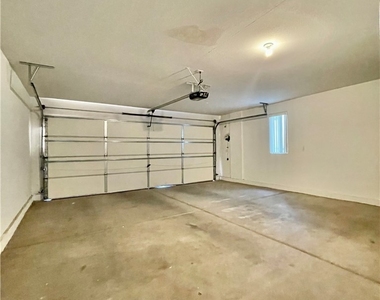 11901 Fairfax Ridge Street - Photo Thumbnail 38