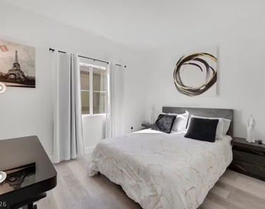 8501 W University Avenue - Photo Thumbnail 16