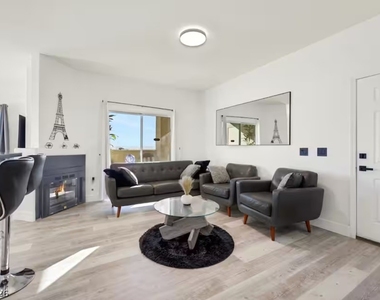 8501 W University Avenue - Photo Thumbnail 11