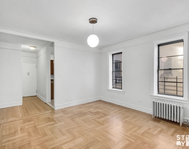 400 Clinton Avenue - Photo Thumbnail 1