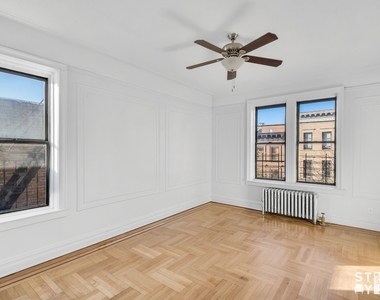 400 Clinton Avenue - Photo Thumbnail 6