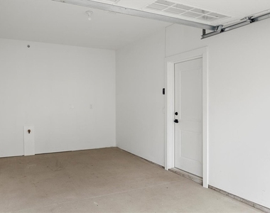 1155 Marina Parkway - Photo Thumbnail 14