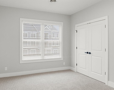 1155 Marina Parkway - Photo Thumbnail 10
