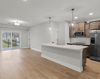 1155 Marina Parkway - Photo Thumbnail 3