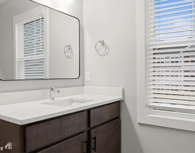 1155 Marina Parkway - Photo Thumbnail 12