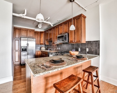132 Lakefront Boulevard - Photo Thumbnail 2