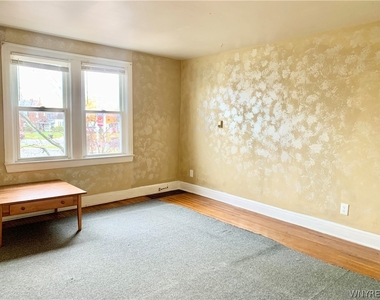 657 Englewood Avenue - Photo Thumbnail 4