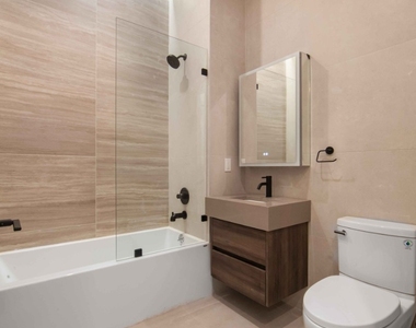 321 East 17th Street - Photo Thumbnail 5