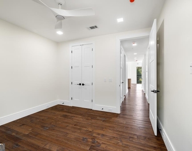 1281 E Main Street - Photo Thumbnail 14