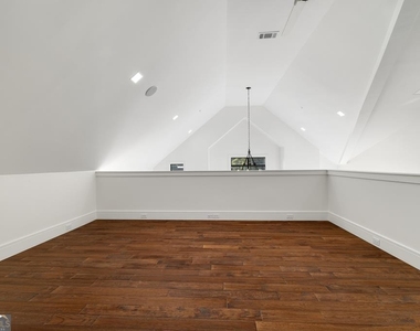 1281 E Main Street - Photo Thumbnail 17