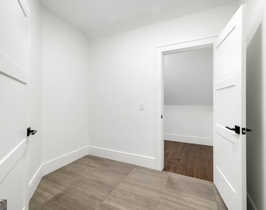 1281 E Main Street - Photo Thumbnail 18