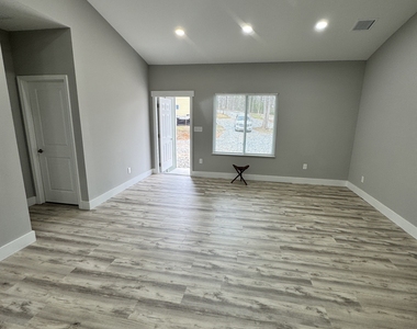 194 Frank Christian Road - Photo Thumbnail 6