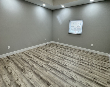 194 Frank Christian Road - Photo Thumbnail 11