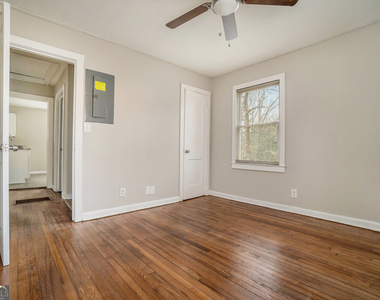 973 Lawton Street Sw - Photo Thumbnail 18