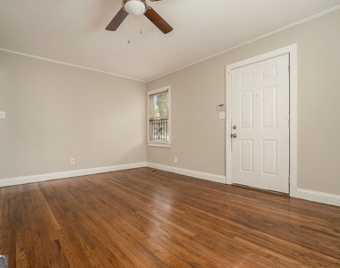 973 Lawton Street Sw - Photo Thumbnail 7