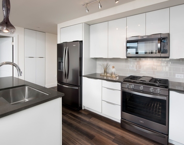 1400 W Peachtree Street - Photo Thumbnail 1