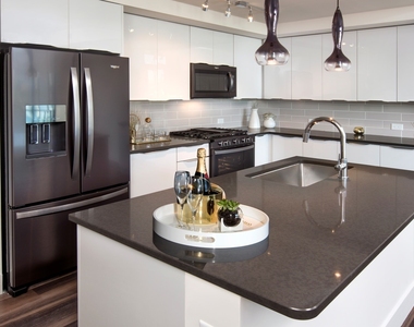 1400 W Peachtree Street - Photo Thumbnail 1