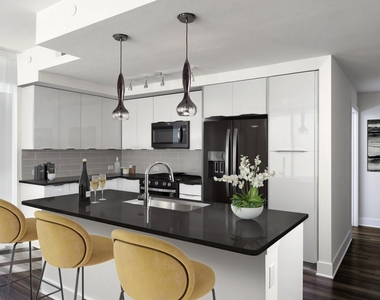 1400 W Peachtree Street - Photo Thumbnail 4