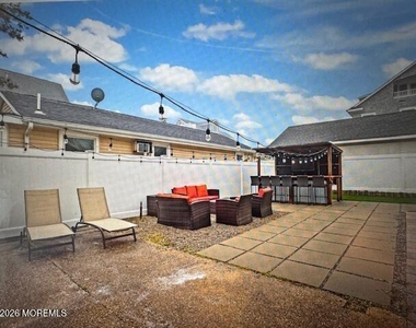 169 1st Avenue - Photo Thumbnail 16