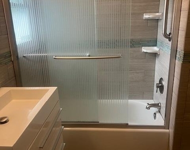 8 Roseld Court - Photo Thumbnail 5