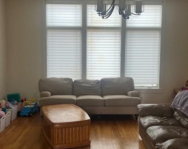 27 Richmond Avenue - Photo Thumbnail 1