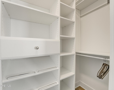 307 Asbury Avenue - Photo Thumbnail 14