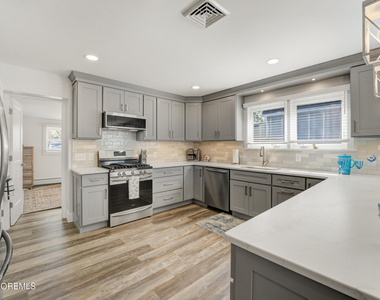 307 Asbury Avenue - Photo Thumbnail 6