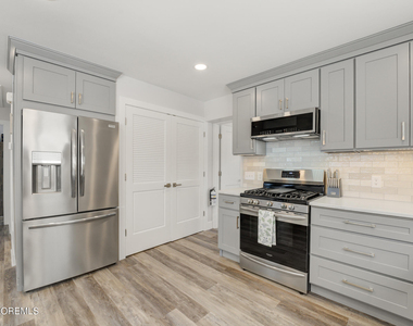 307 Asbury Avenue - Photo Thumbnail 9