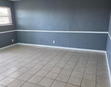 705 Santa Rosa Drive - Photo Thumbnail 1